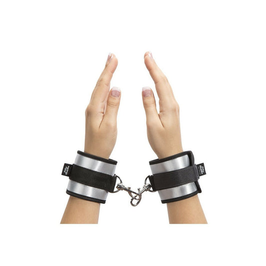 V4H118D751BBC6F2E189BAD75750963858BR4658440P2